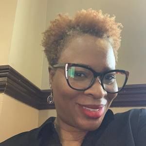 Meet your Posher, Lysandra